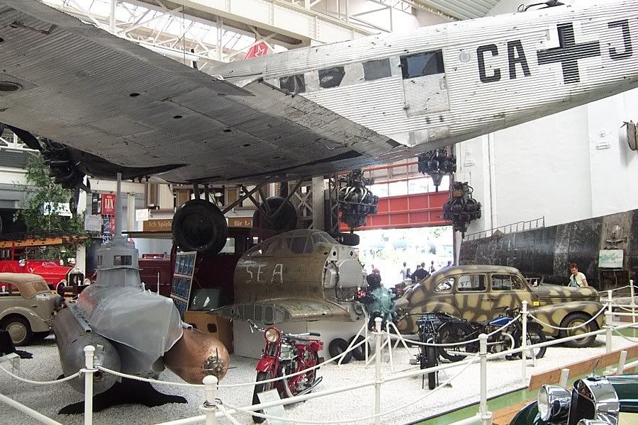 http://i197.photobucket.com/albums/aa102/oldbus64/Speyer 2008/Lobbach2008078.jpg